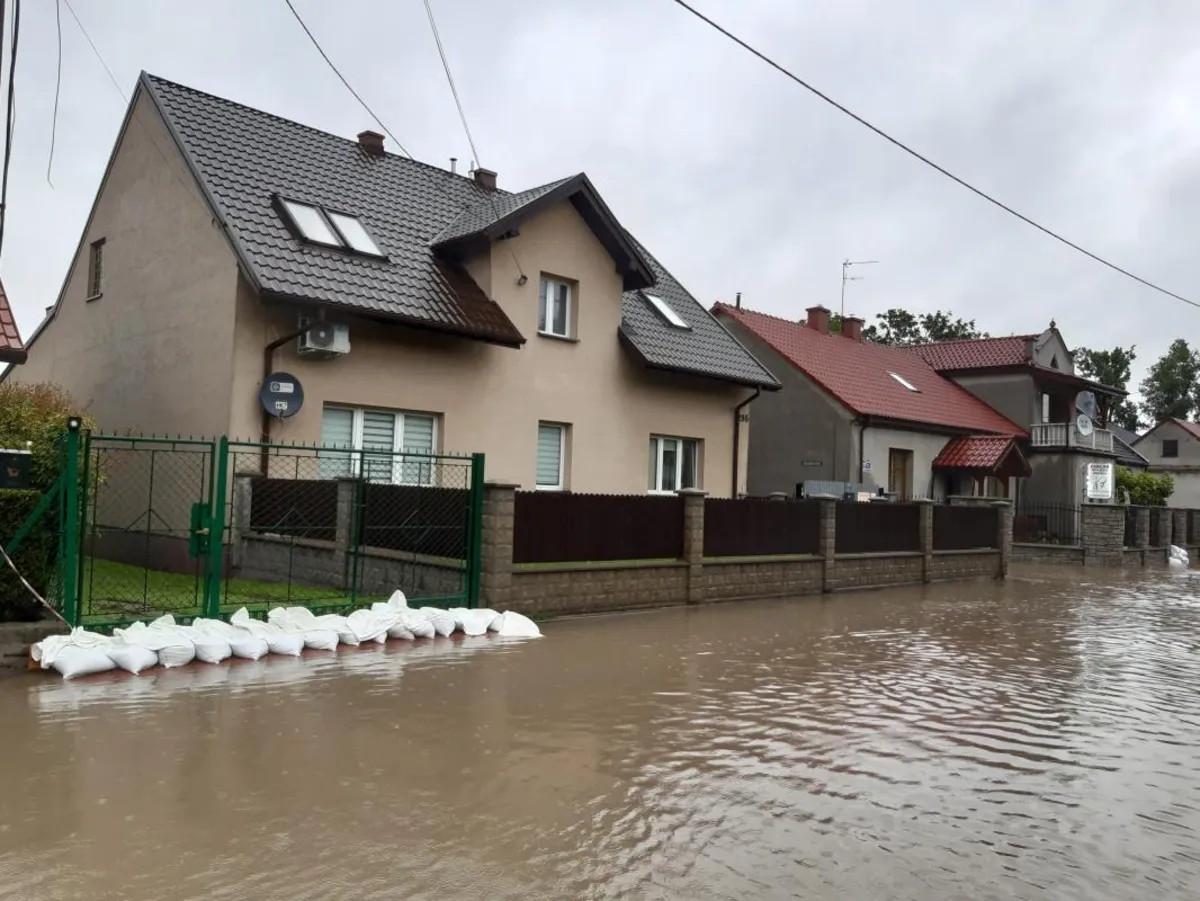 Kraków: pomoc finansowa dla poszkodowanych w wyniku ulew i podtopień