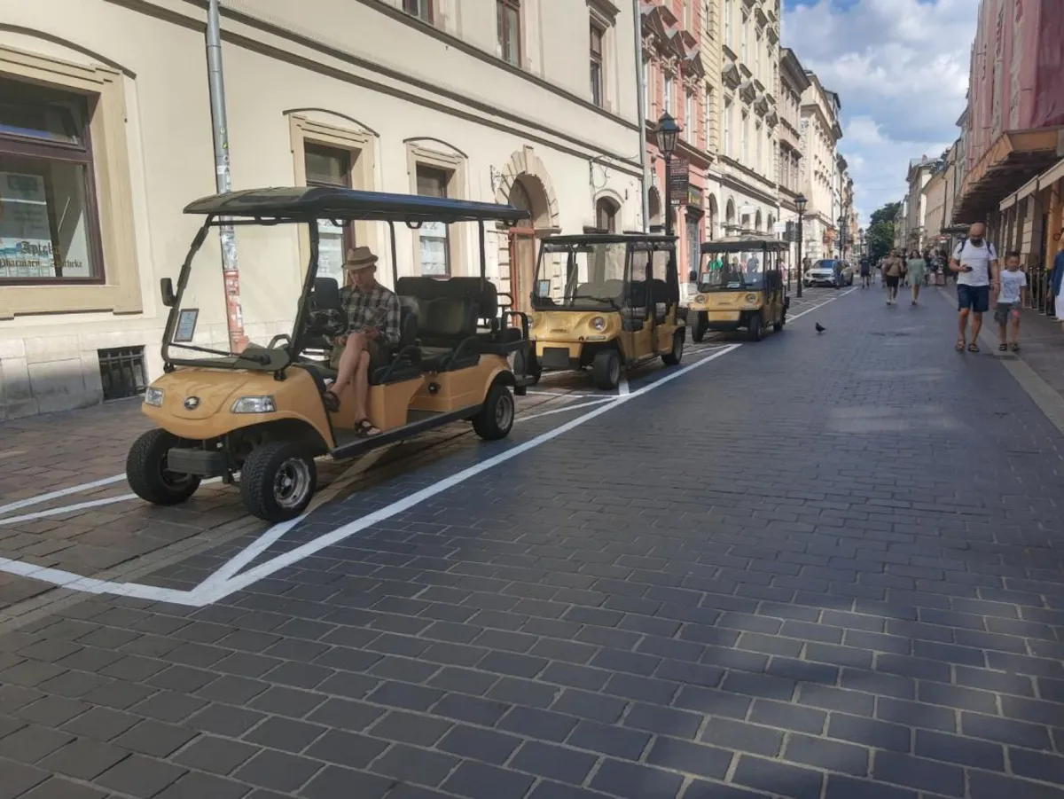 Nowe oznaczenia w centrum Krakowa