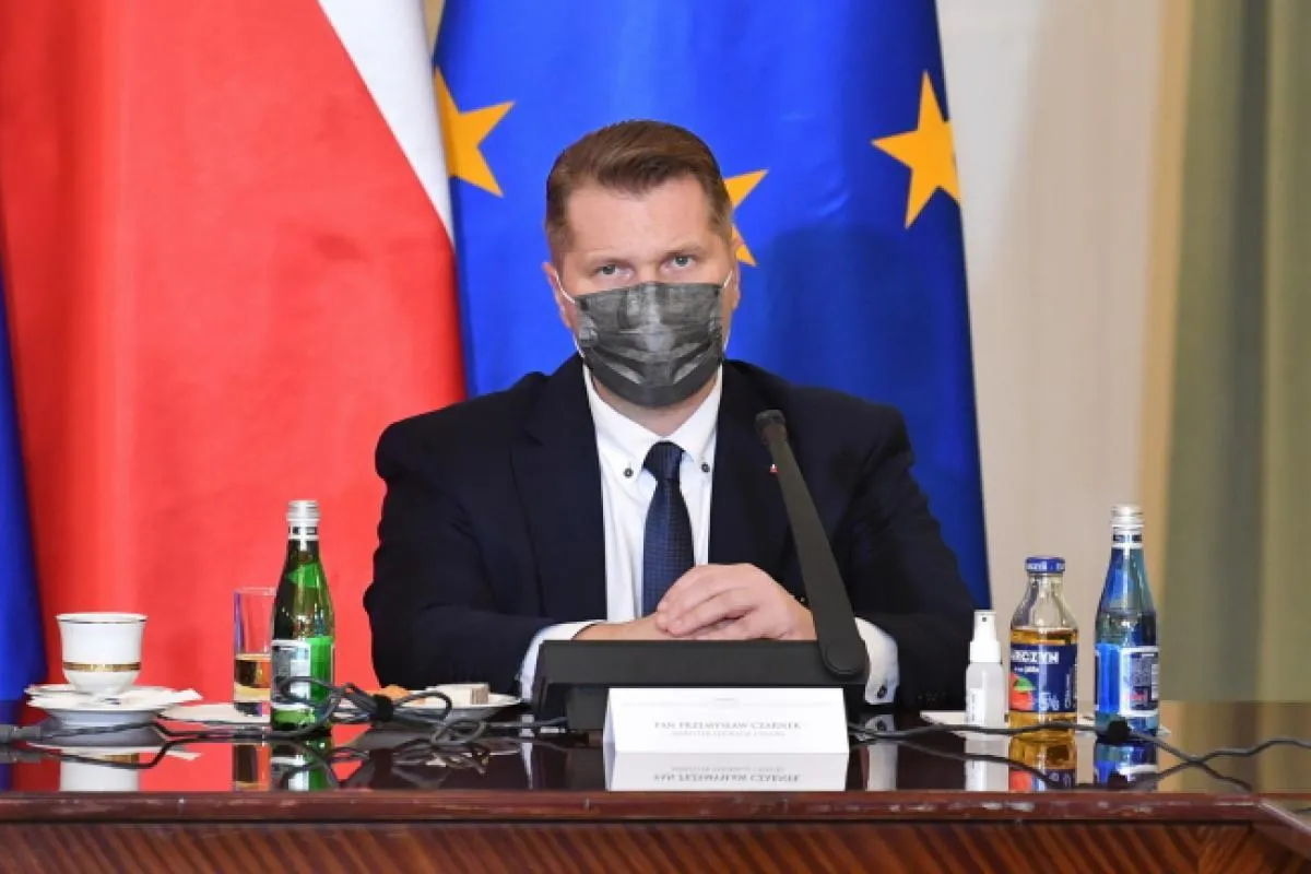 Minister Czarnek: Nie ma zagrożenia dla nauki stacjonarnej, także w dłuższej perspektywie czasowej