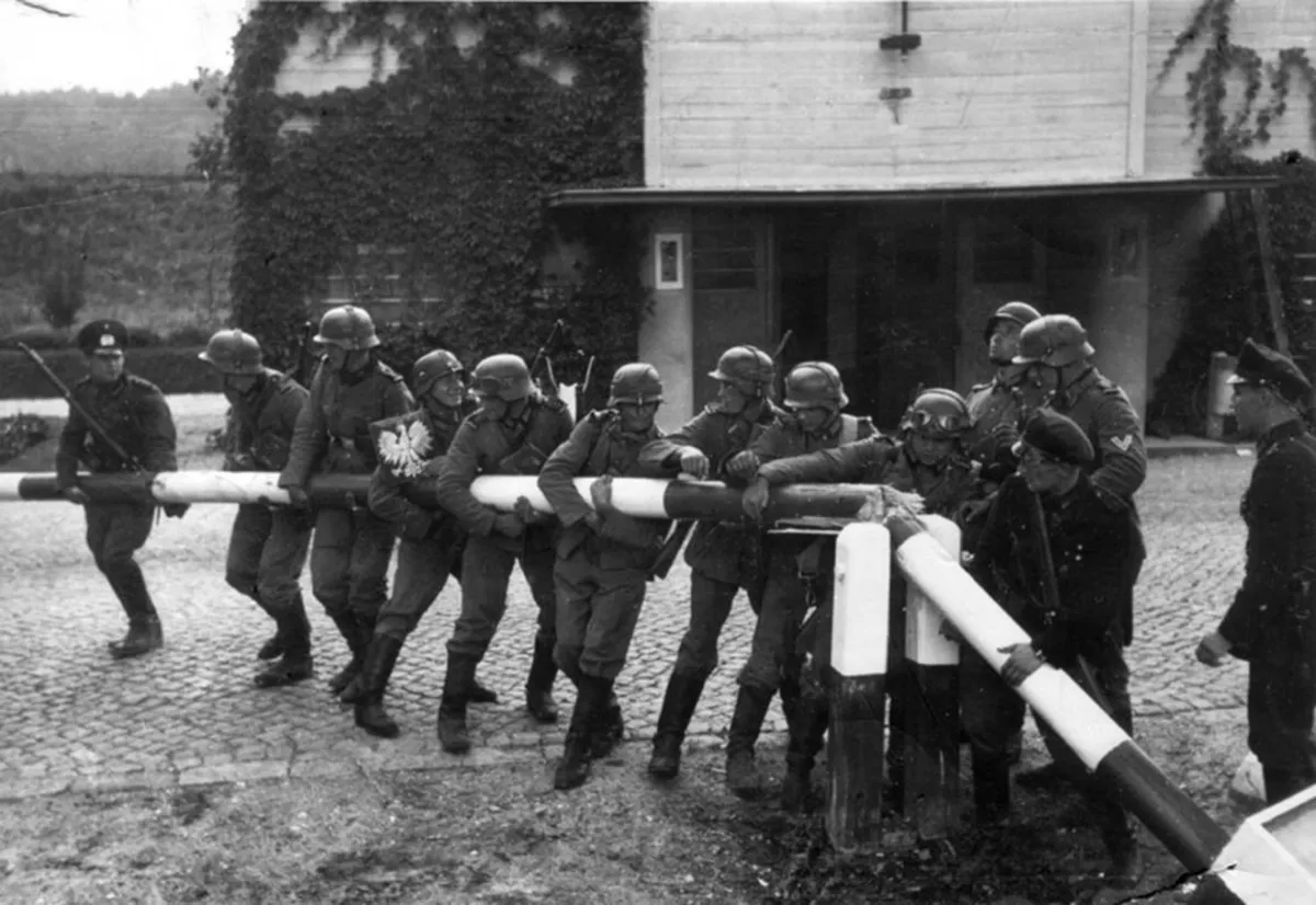 82 lata temu wojska niemieckie zaatakowały RP. Nastąpił początek II wojny światowej