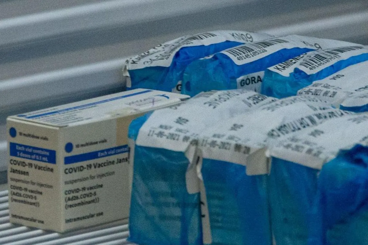 Szczepionki mRNA przeciwko COVID-19 nie powodują żadnych poważnych skutków zdrowotnych