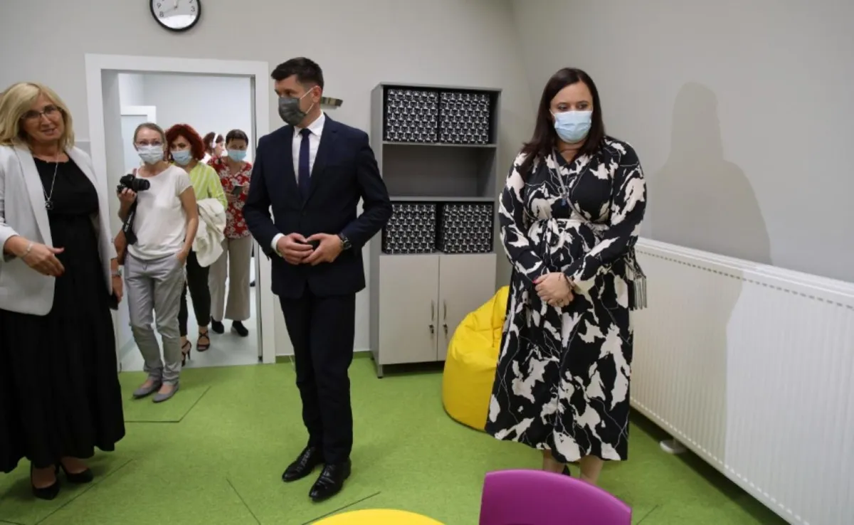 Zamiast izolacji, praca w środowisku i szybszy  powrót do zdrowia - W Krakowie powstało nowe  Centrum Zdrowia Psychicznego dla Dzieci i Młodzieży 