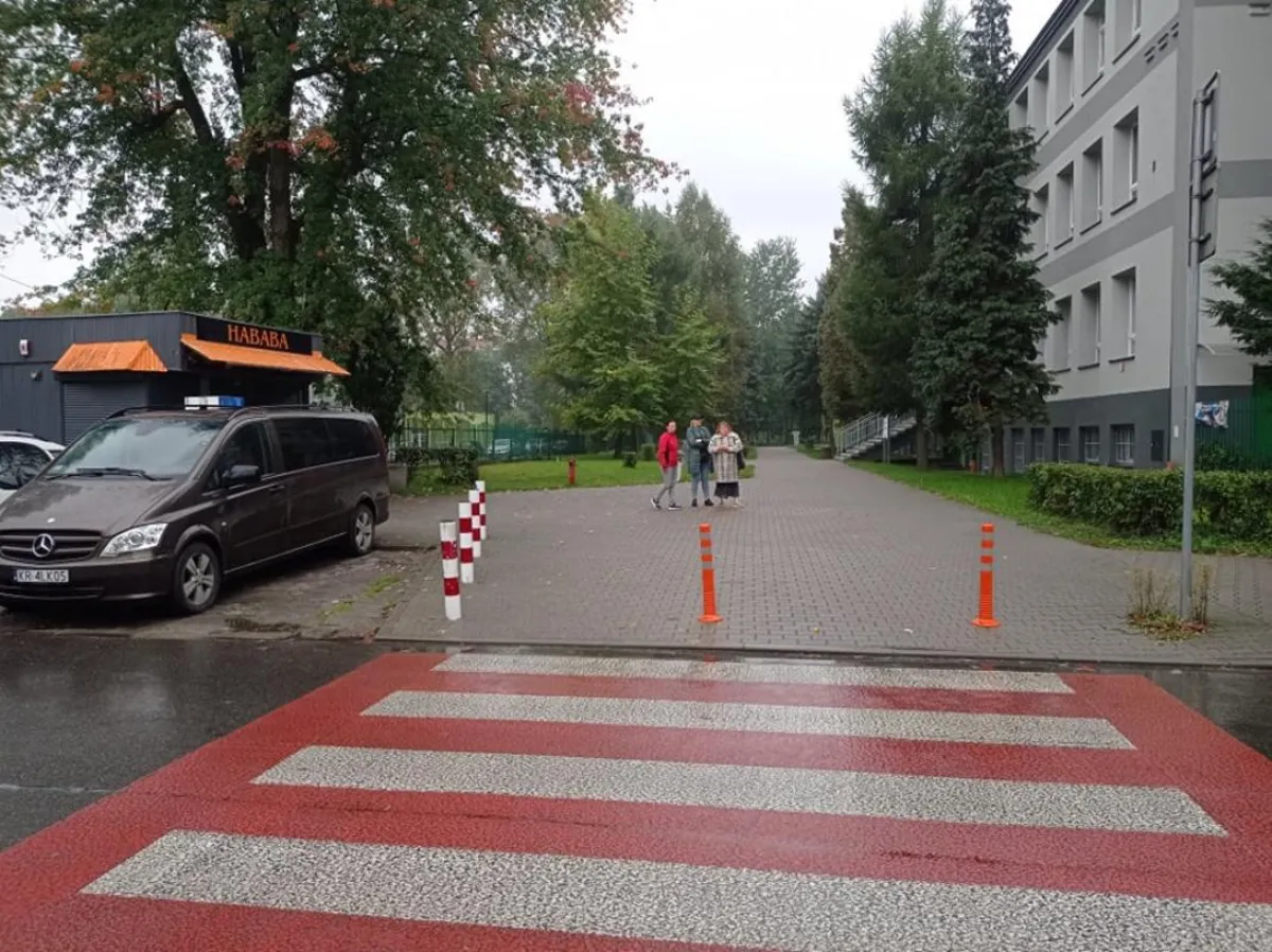 Szkoła dla niepełnosprawnych bez miejsca postojowego. Rodzice proszą o pomoc