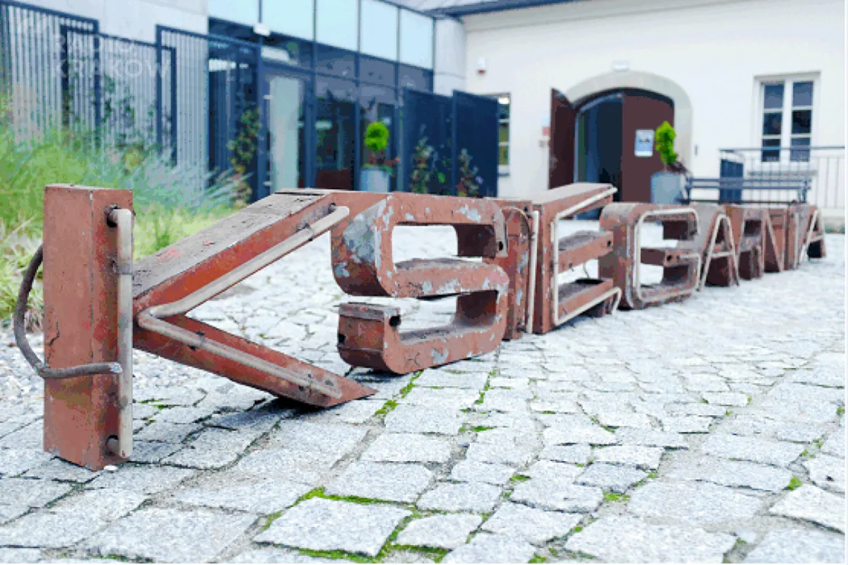 Kraków: znów rozbłyśnie neon "Księgarnia"