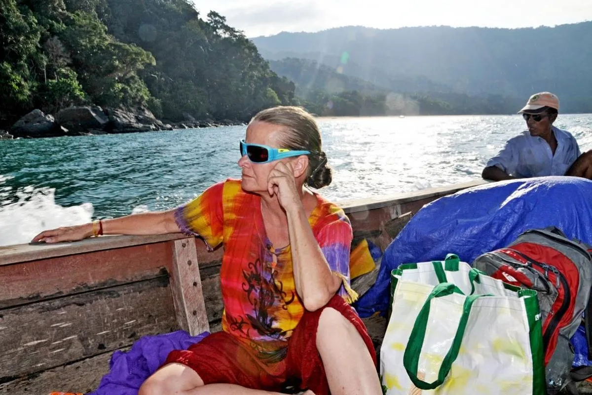 Z DŻAKARTY NA BORNEO