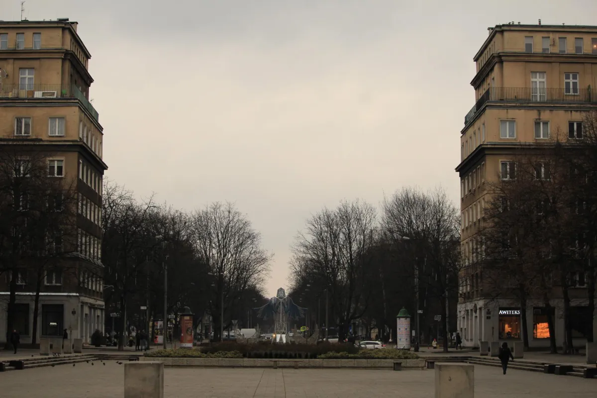 Opóźnienie w realizacji projektu "Aleja Róż na nowo". Kiedy ruszą prace?