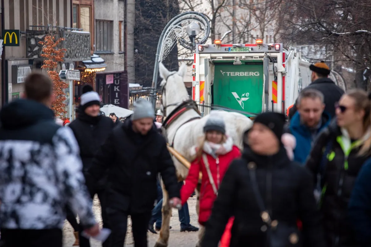 Na dzień przed sylwestrem Zakopane pęka w szwach