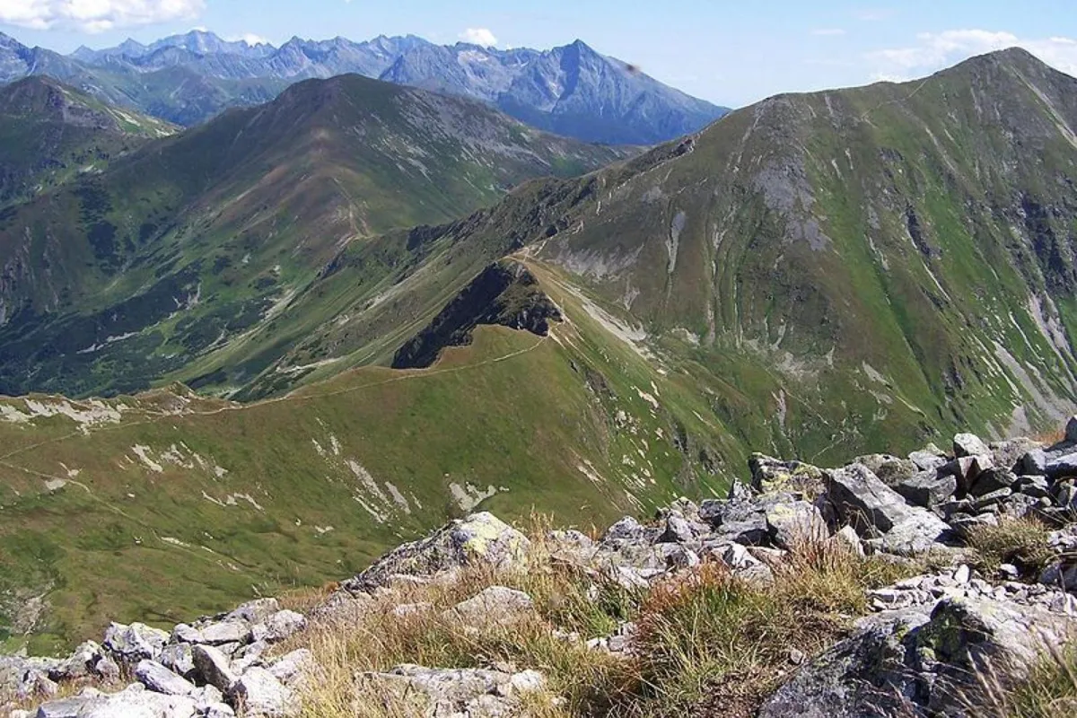 Tatry słowackie/ Polski turysta potknął się i spadł 300 m po oblodzonym zboczu