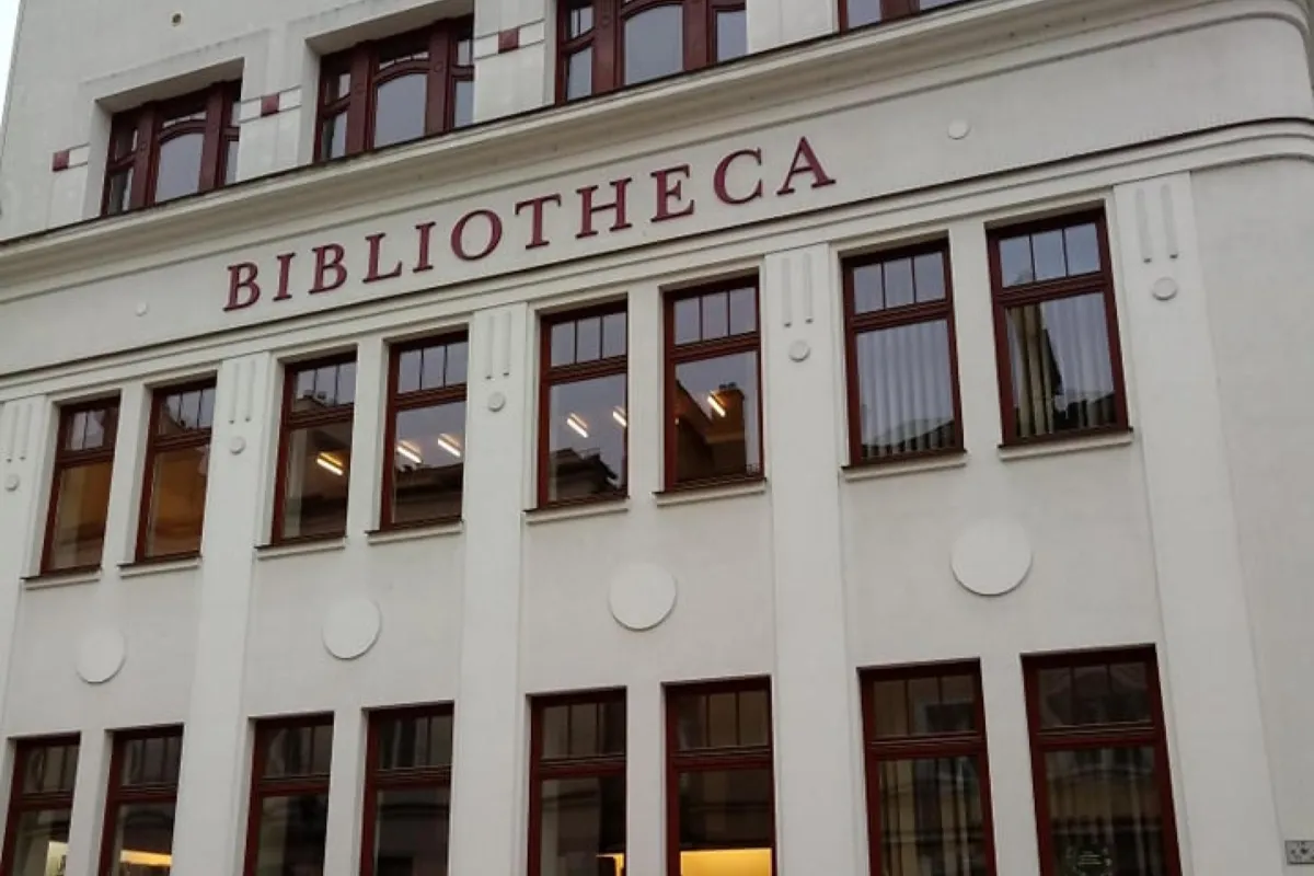 Kryminały i literatura dziecięca najczęściej wypożyczanymi książkami