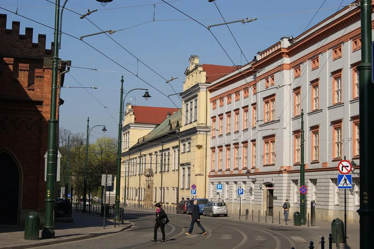 Krakowska Kuria zmienia tryby pracy swoich urzędów w związku z sytuacją pandemiczną