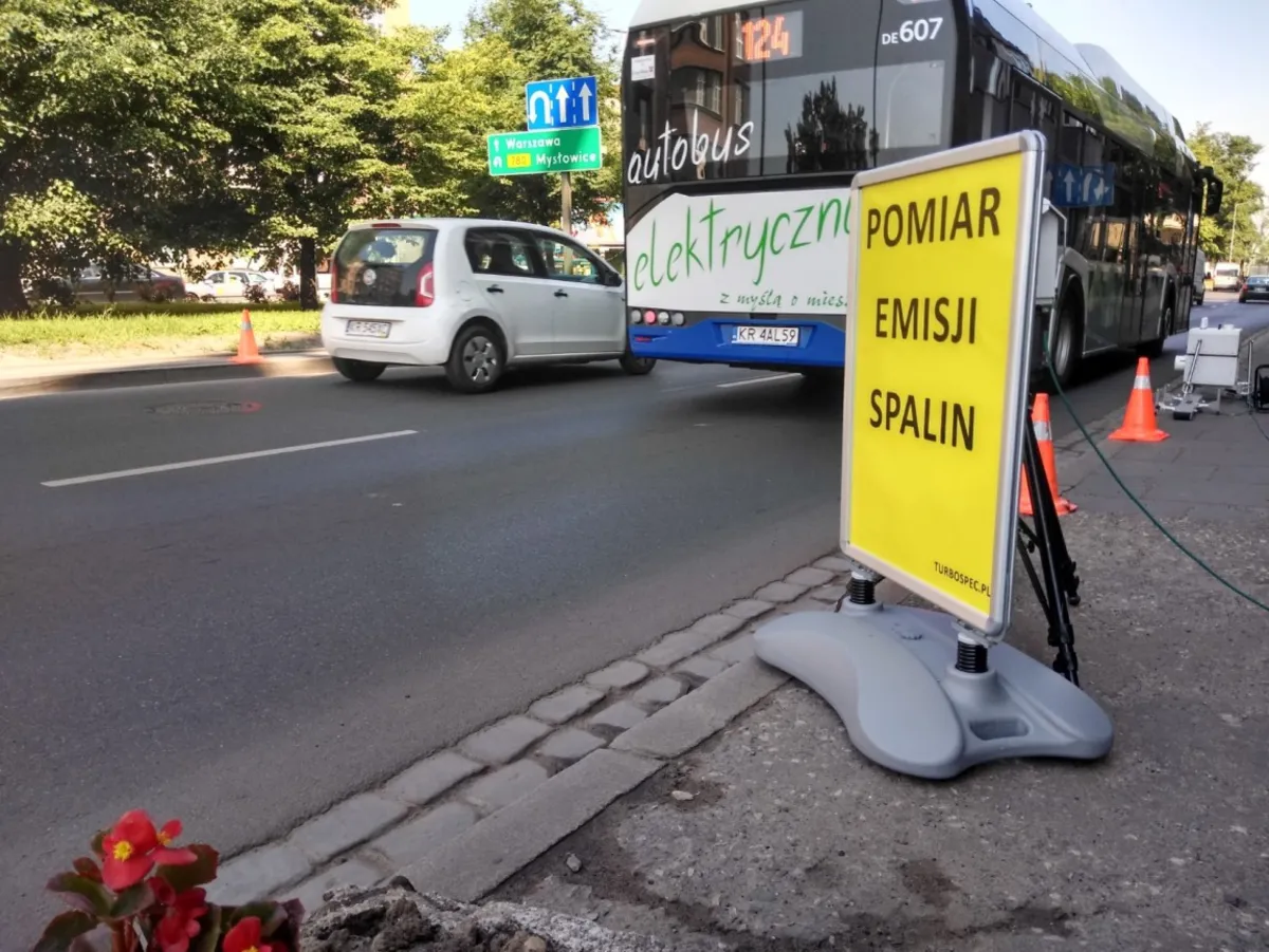 W Krakowie stanęły pierwsze w Polsce fotoradary badające spaliny
