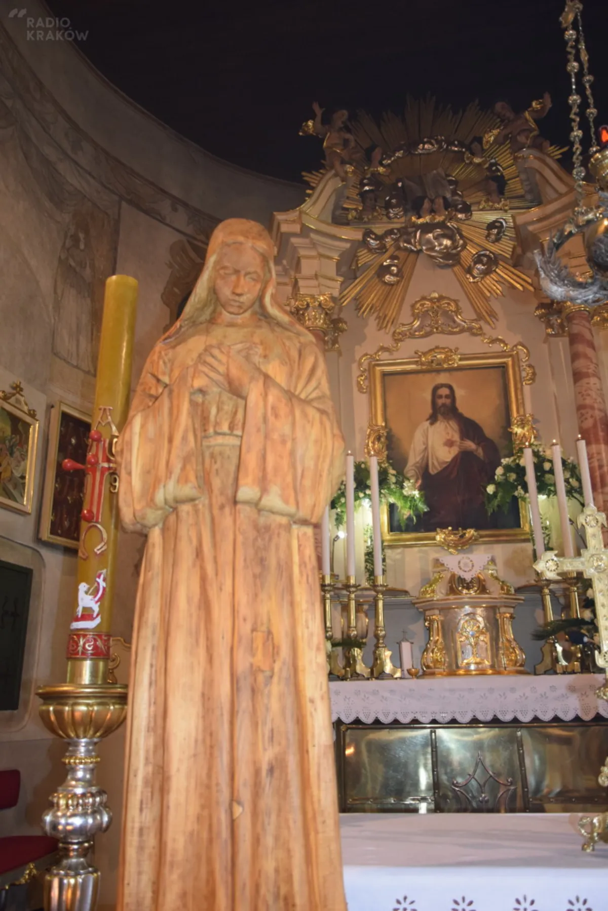 Skradziona w styczniu zabytkowa figura Matki Boskiej wróciła do kościoła św. Idziego w Giebułtowie