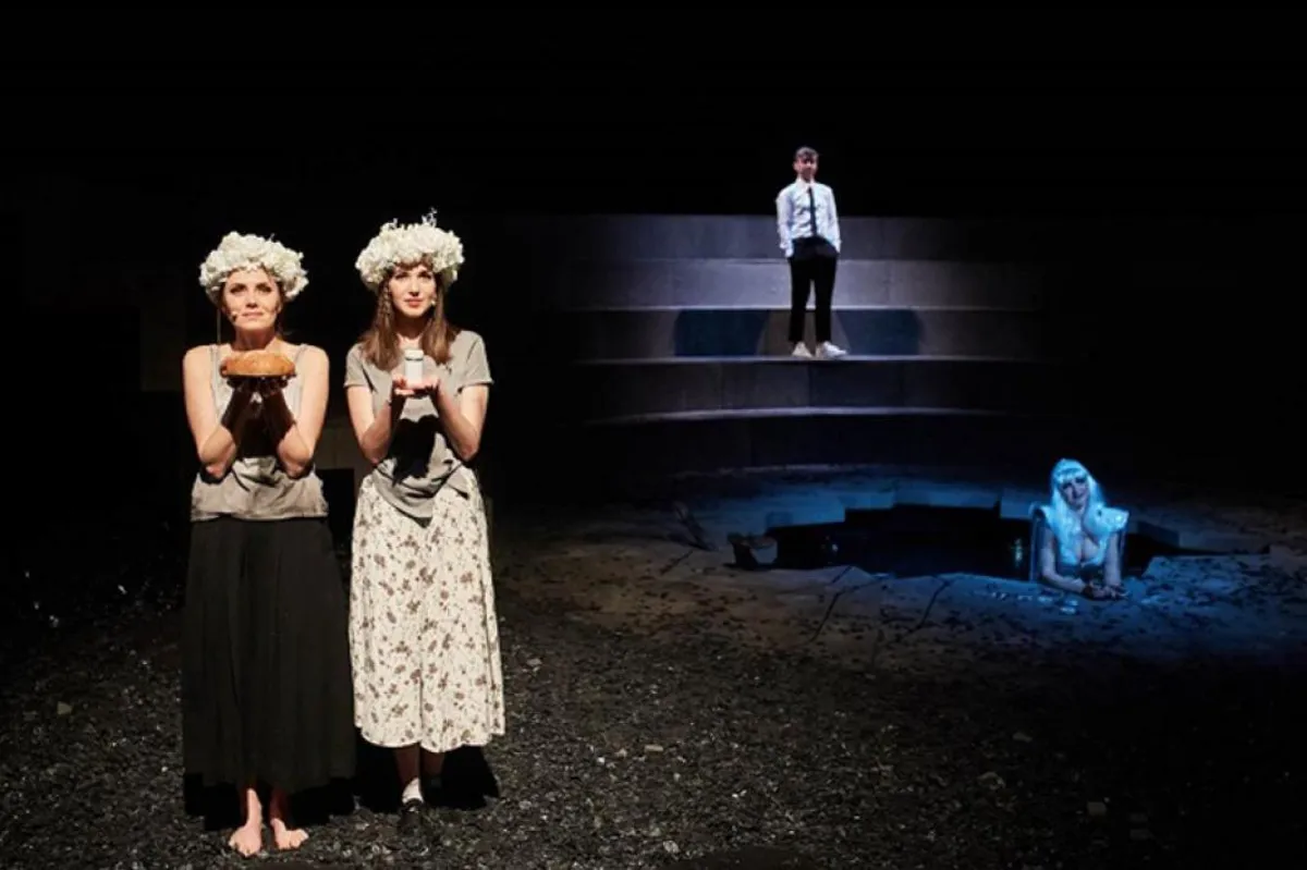 Spektakl "Balladyna" w reżyserii Pawła Świątka  w Teatrze im. Juliusza Słowackiego w Krakowie