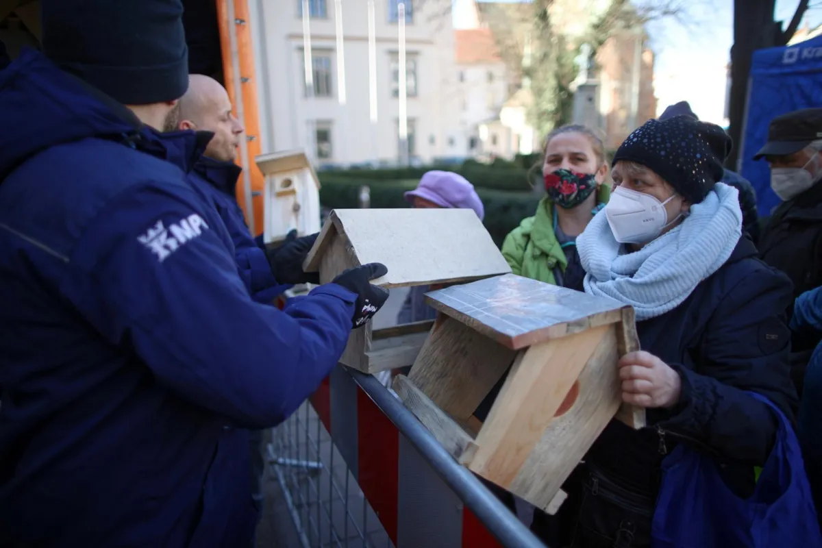 Kraków: 1000 budek lęgowych i karmników w prezencie na walentynki