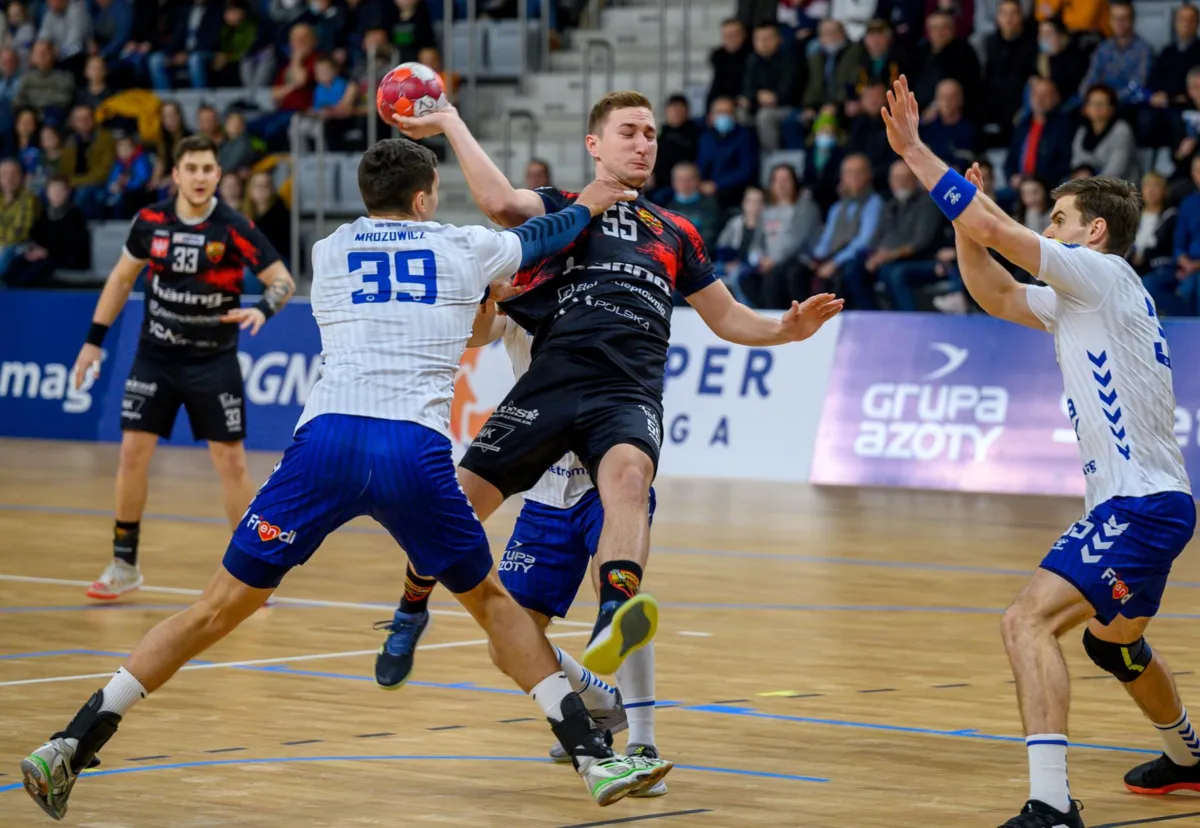 Ekstraklasa piłkarzy ręcznych - Unia - Piotrkowianin 20:23
