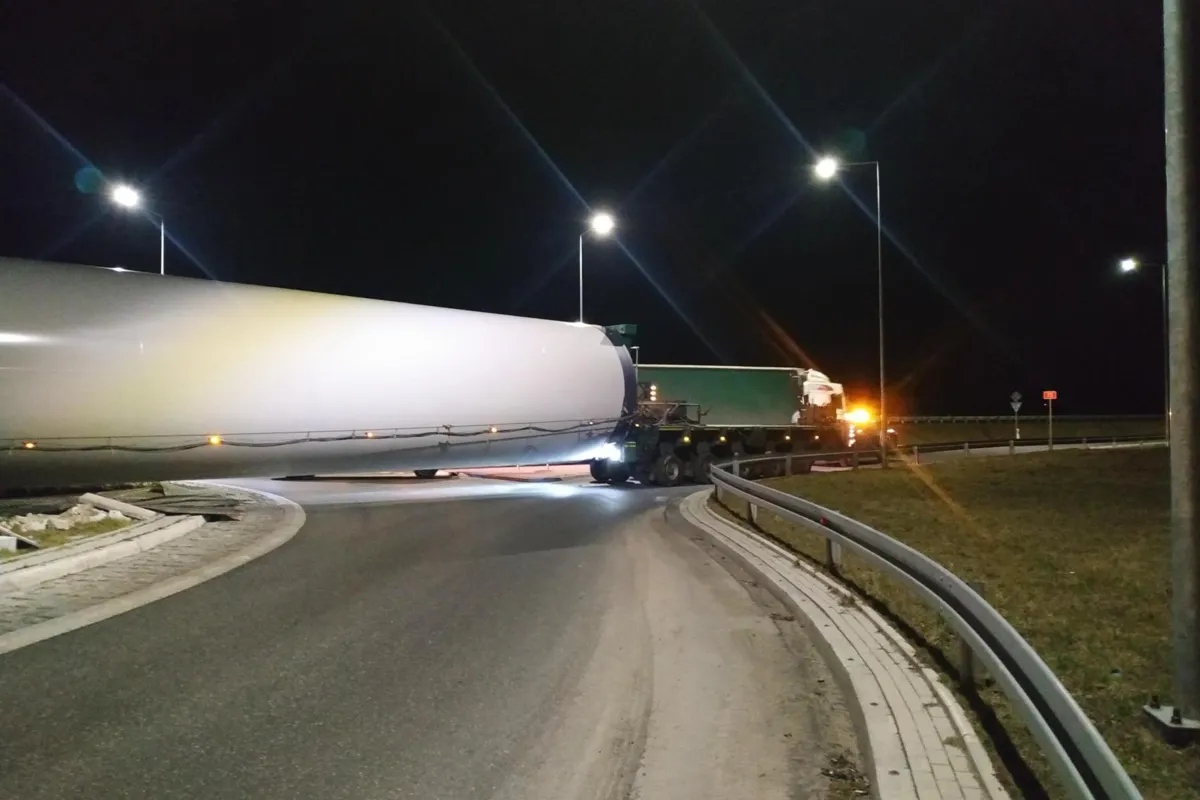 W nocy A4 przejeżdżać będą tzw. pojazdy nienormatywne o 60 m długości