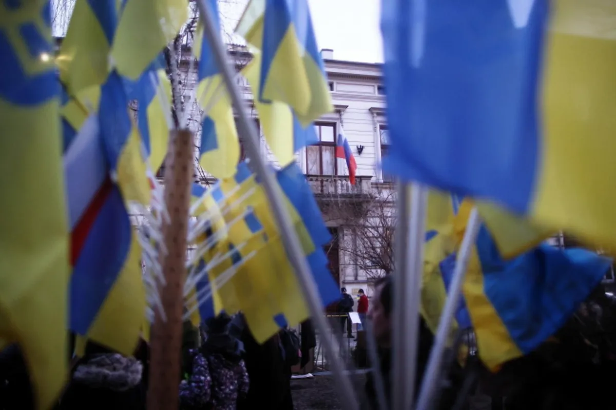 Kilkuset młodych ludzi protestowało przeciwko wojnie w Ukrainie
