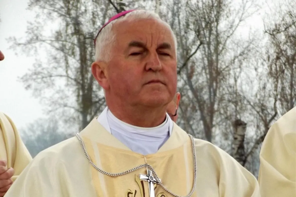 Biskup Jan Szkodoń przechodzi na emeryturę
