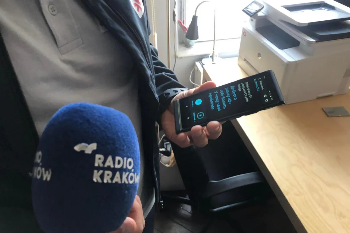 Tłumacze krakowskiej firmy pomagają w komunikacji z uchodźcami z Ukrainy