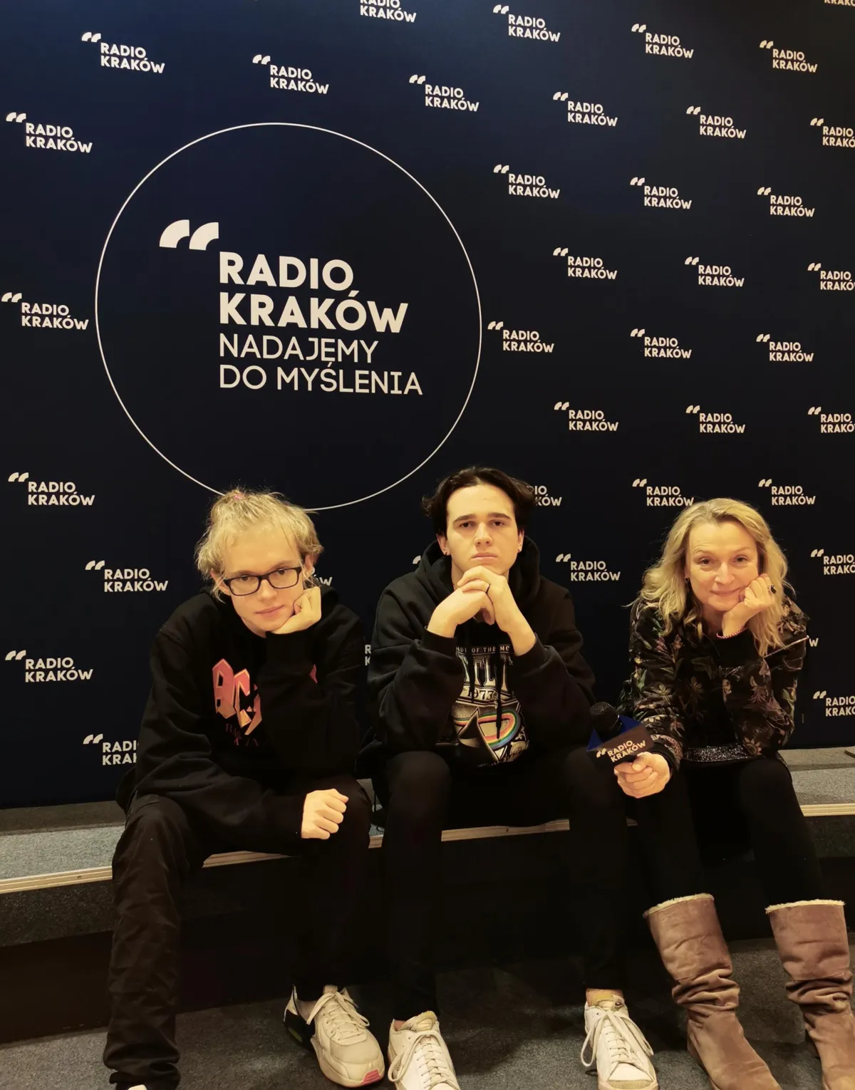 Wcale nie tak fajnie być nastolatkiem. Sad Smiles w Radiu Kraków.
