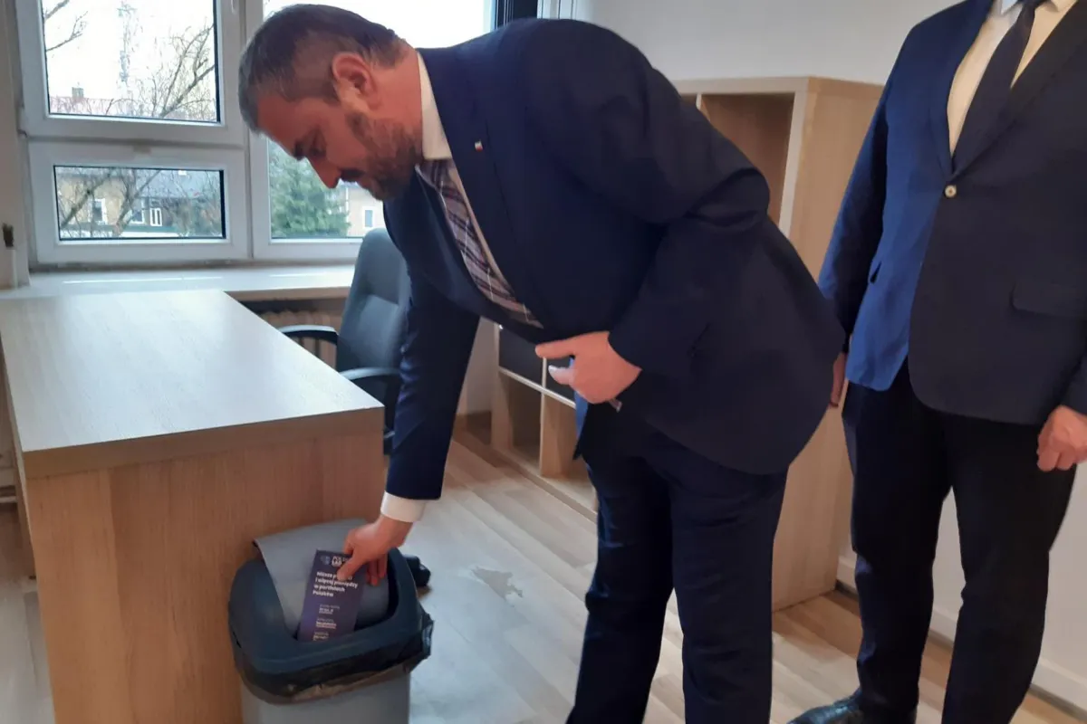 Poseł Porozumienia wyrzucił Polski Ład do kosza