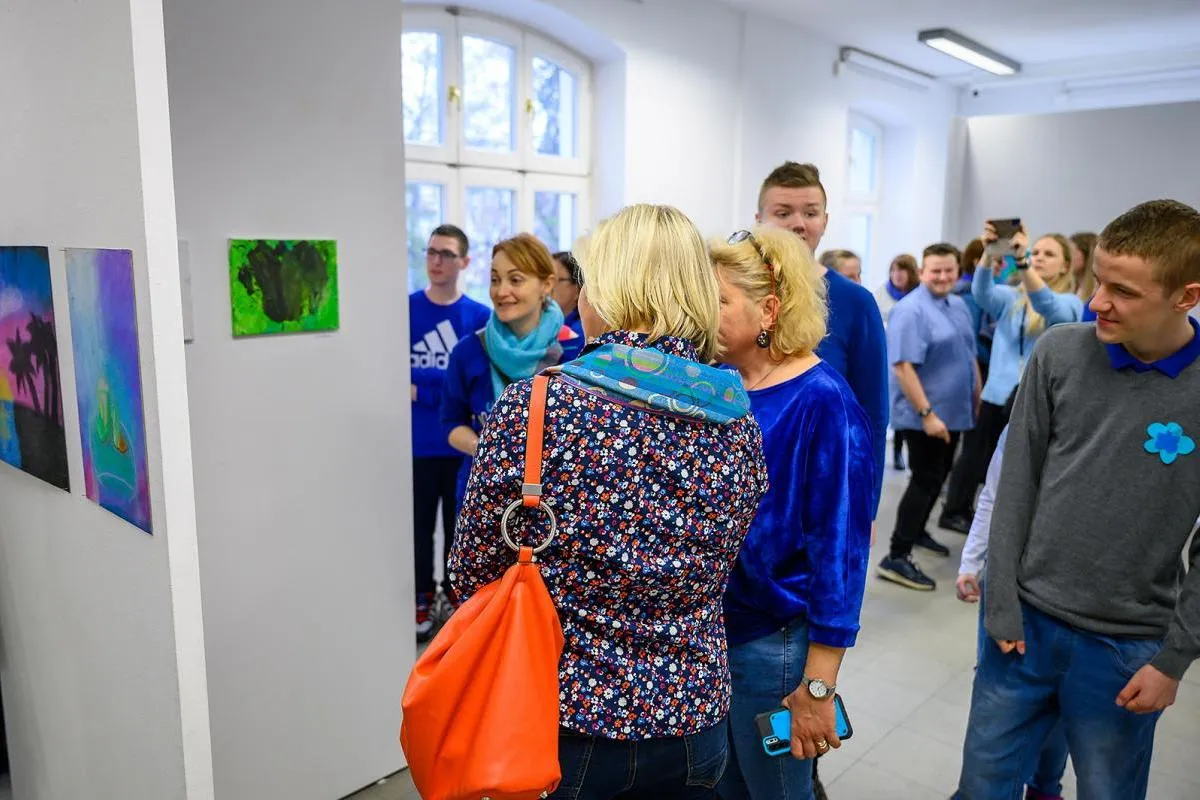 "Moimi oczami malowane". Niezwykła wystawa w tarnowskim BWA