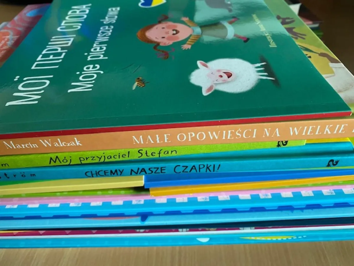 Świąteczne przygotowania i pierwsze polskie słowa.  Alfabet 10.04.22