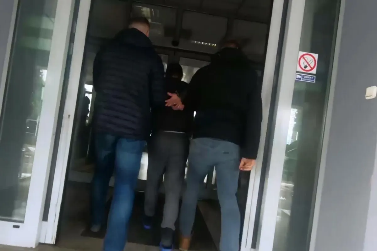 Trzej zatrzymani ws. napadu na pracowników kantoru. Policjanci tropią pozostałych członków gruzińskiej szajki 
