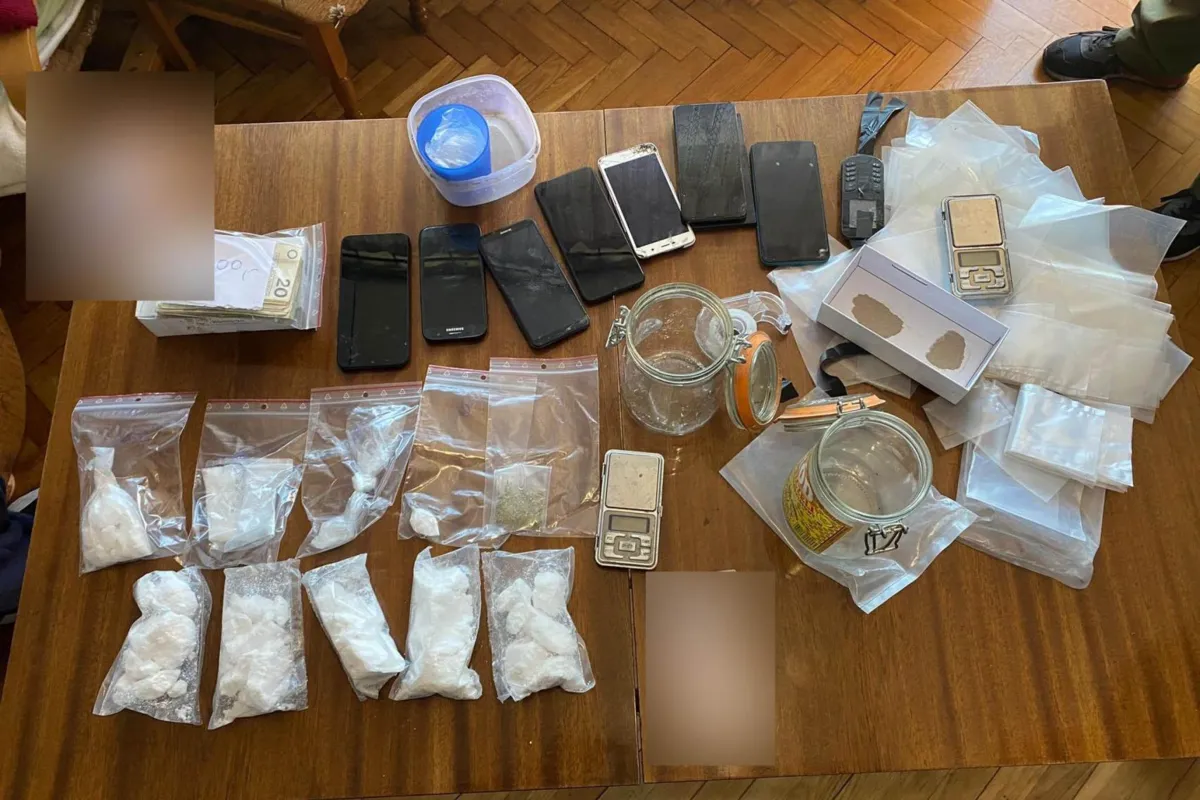Policja zatrzymała 7 handlarzy narkotyków