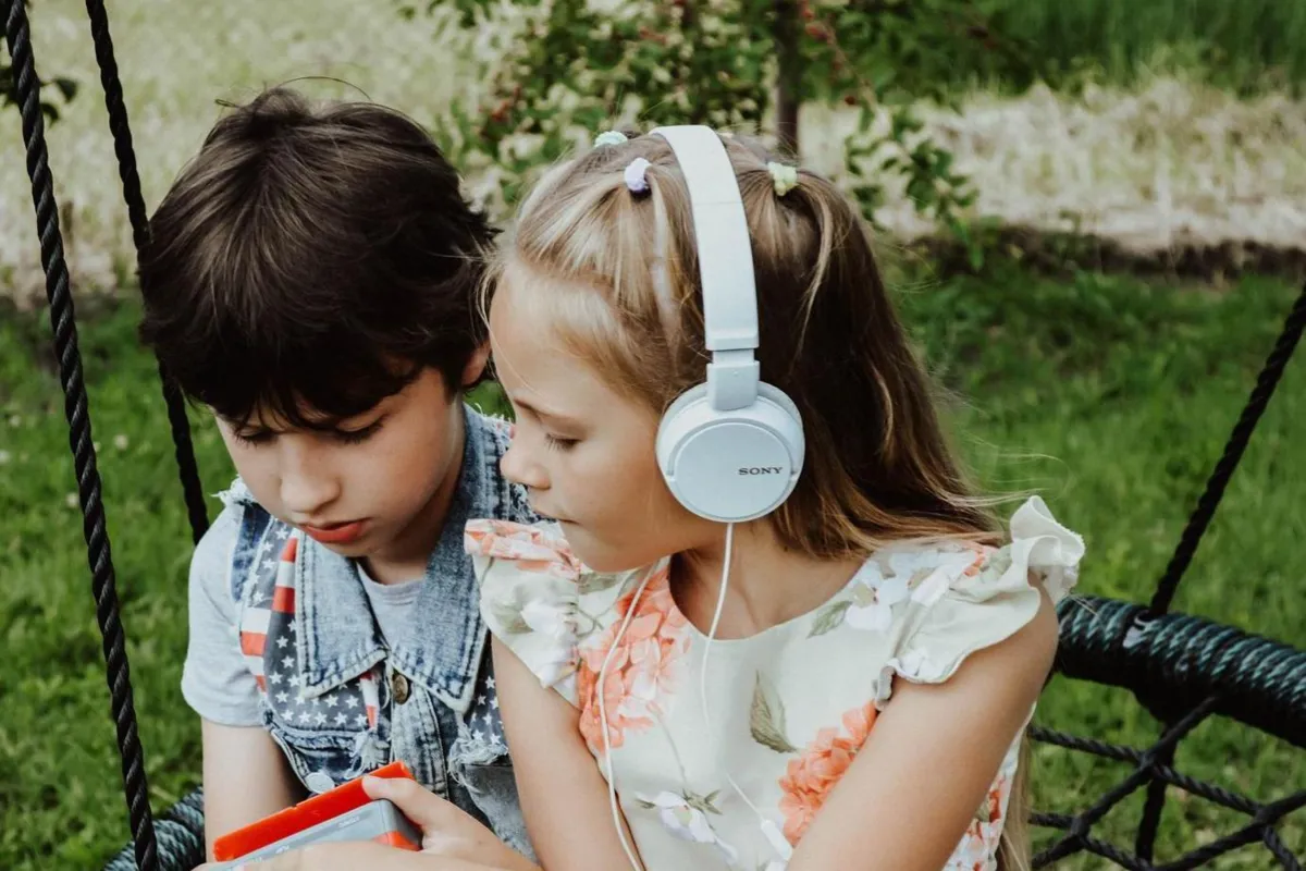 Nagrali audiobooki dla ukraińskich dzieci. "Czuliśmy, że robimy coś dobrego"