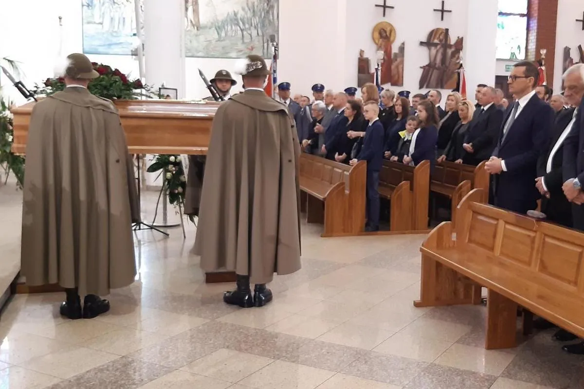 I wicewojewoda Małopolski Józef Leśniak spoczął na cmentarzu w Chochorowicach k. Nowego Sącza 