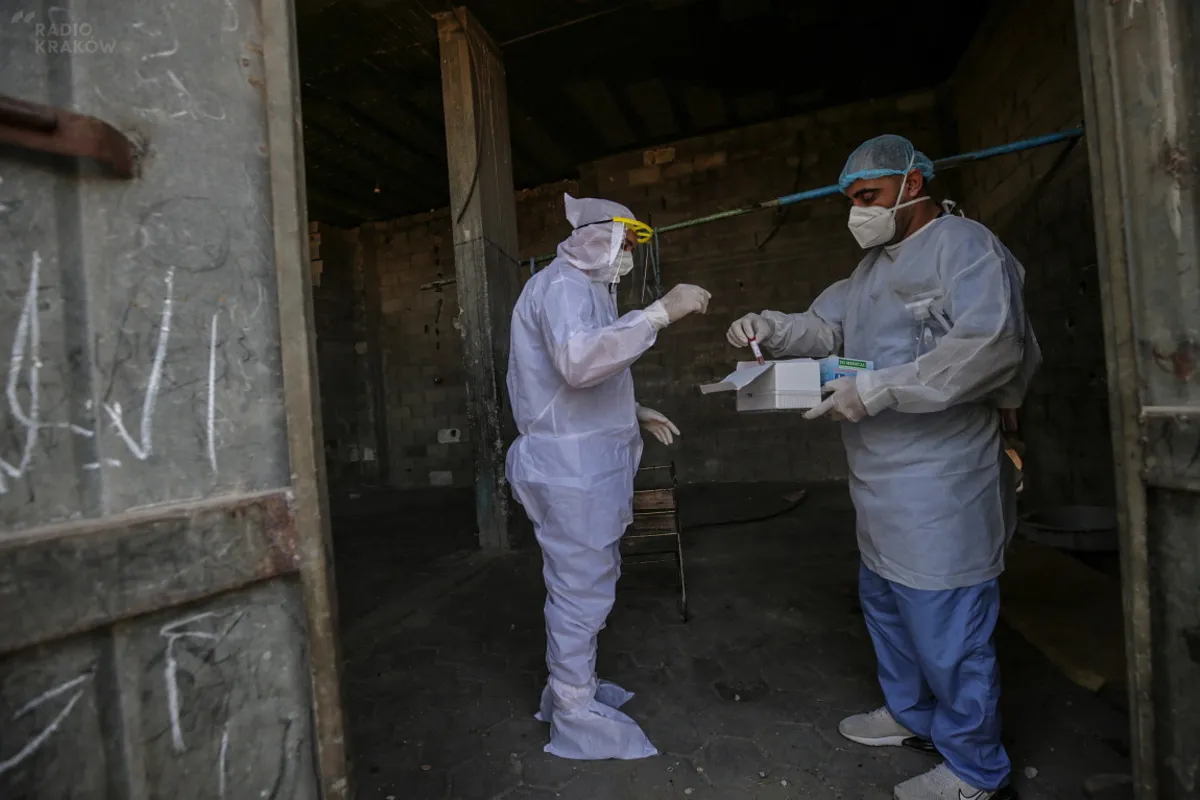 Służby sanitarne o pracy w czasie epidemii: "Były momenty, że nie wystarczało nam ludzi, sił i wytrwałości"