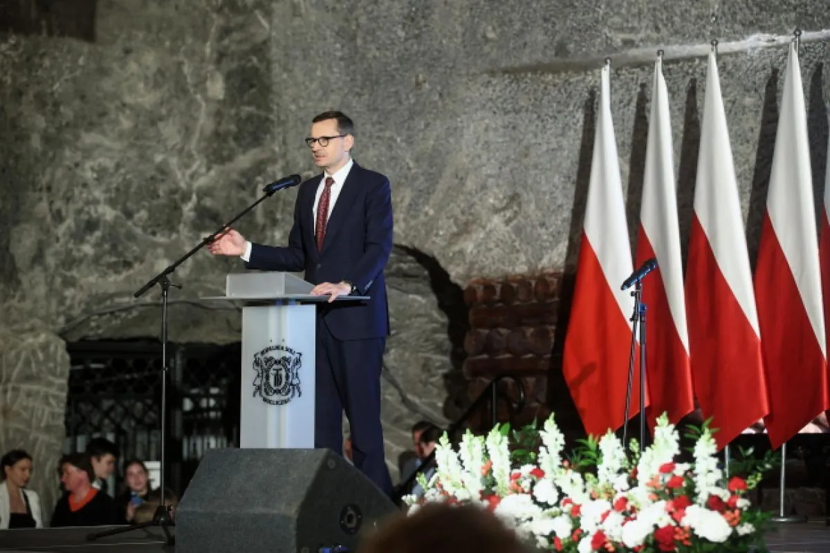 Premier: rodzice zastępczy są superbohaterami