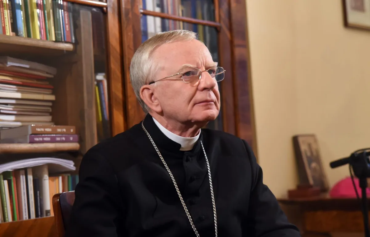 Abp Marek Jędraszewski przypomina o 102. rocznicy urodzin św. Jana Pawła II