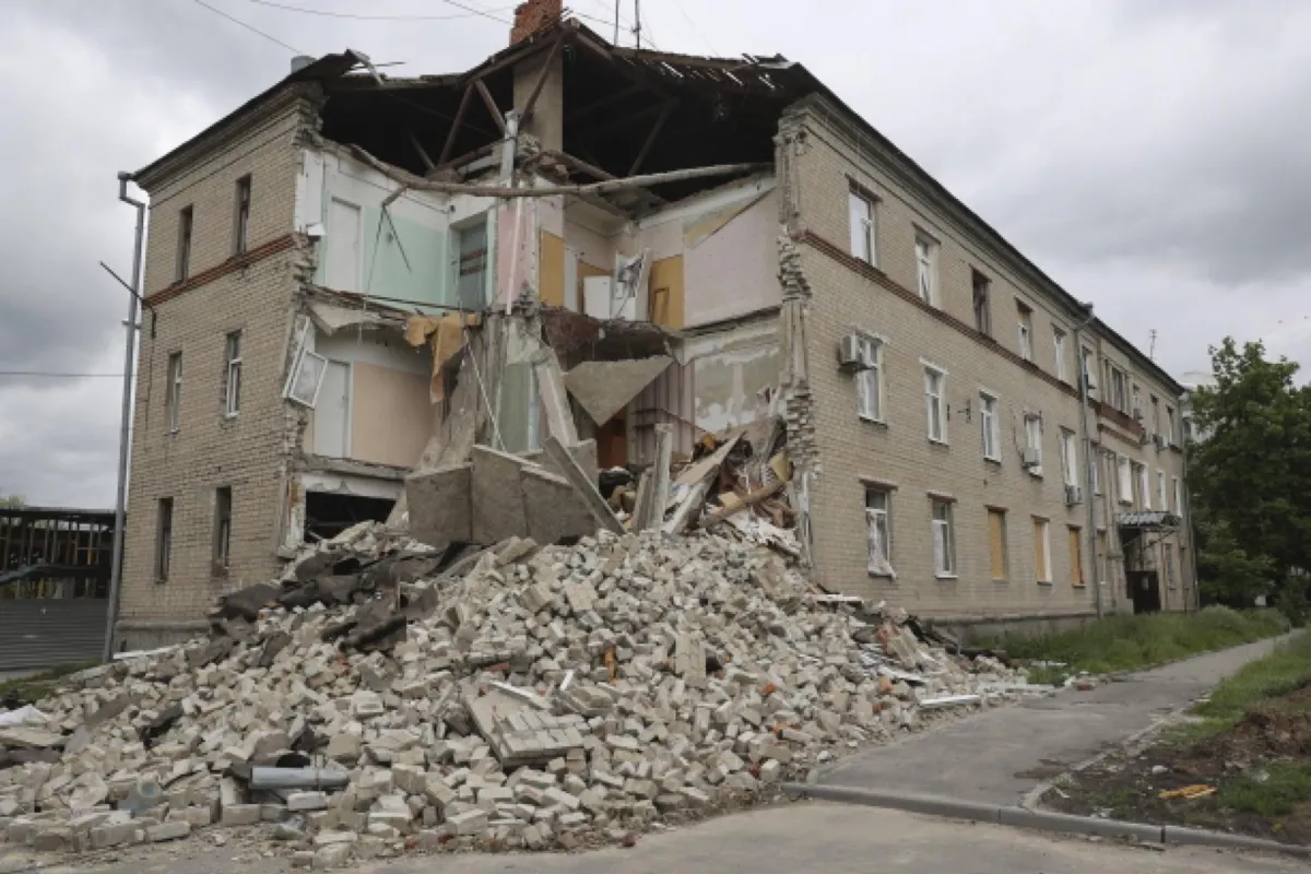 Ukraińskie wojsko: Rosjanie skierowali kolumnę ewakuacyjną na zaminowany teren, ocalałych rozstrzelano