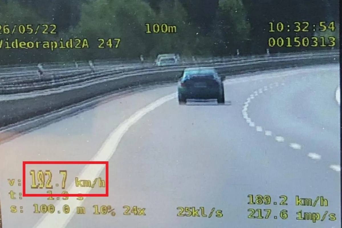 Ponad 190 km/h na Zakopiance. Kierowca dostał 2500 złotych mandatu