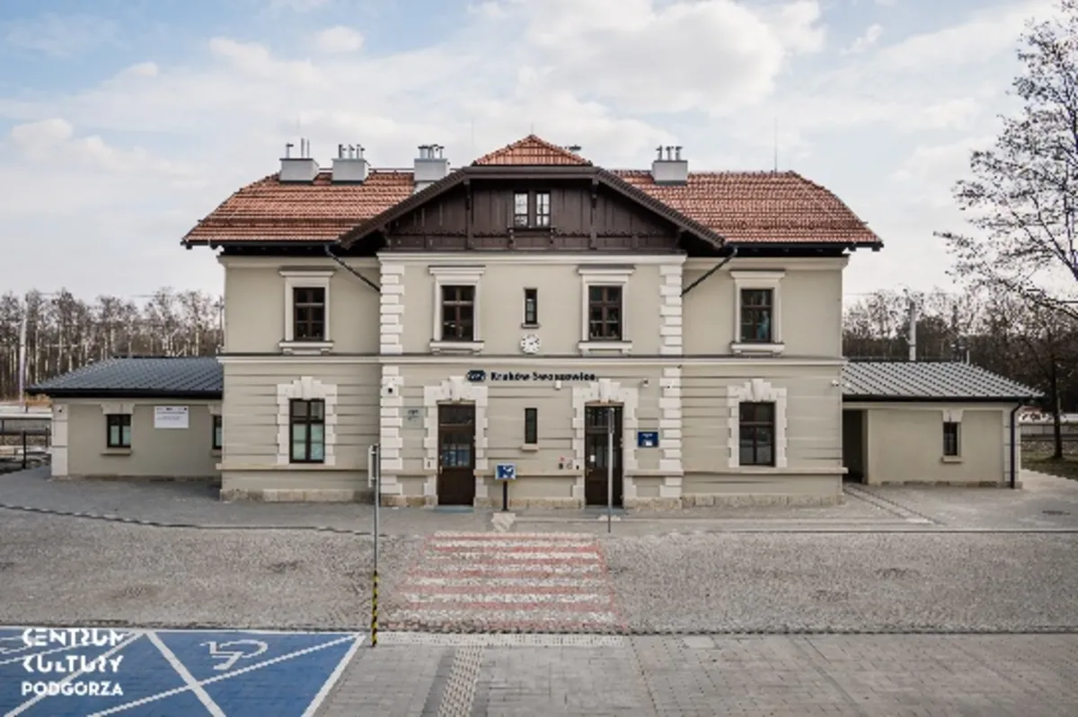 Dzień Ojca w Klubie Swoszowice – warsztaty stolarskie „Zmajstruj z tatą!”