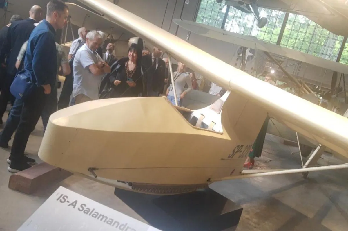 Szybowiec Salamandra po renowacji na ekspozycji w Muzeum Lotnictwa Polskiego