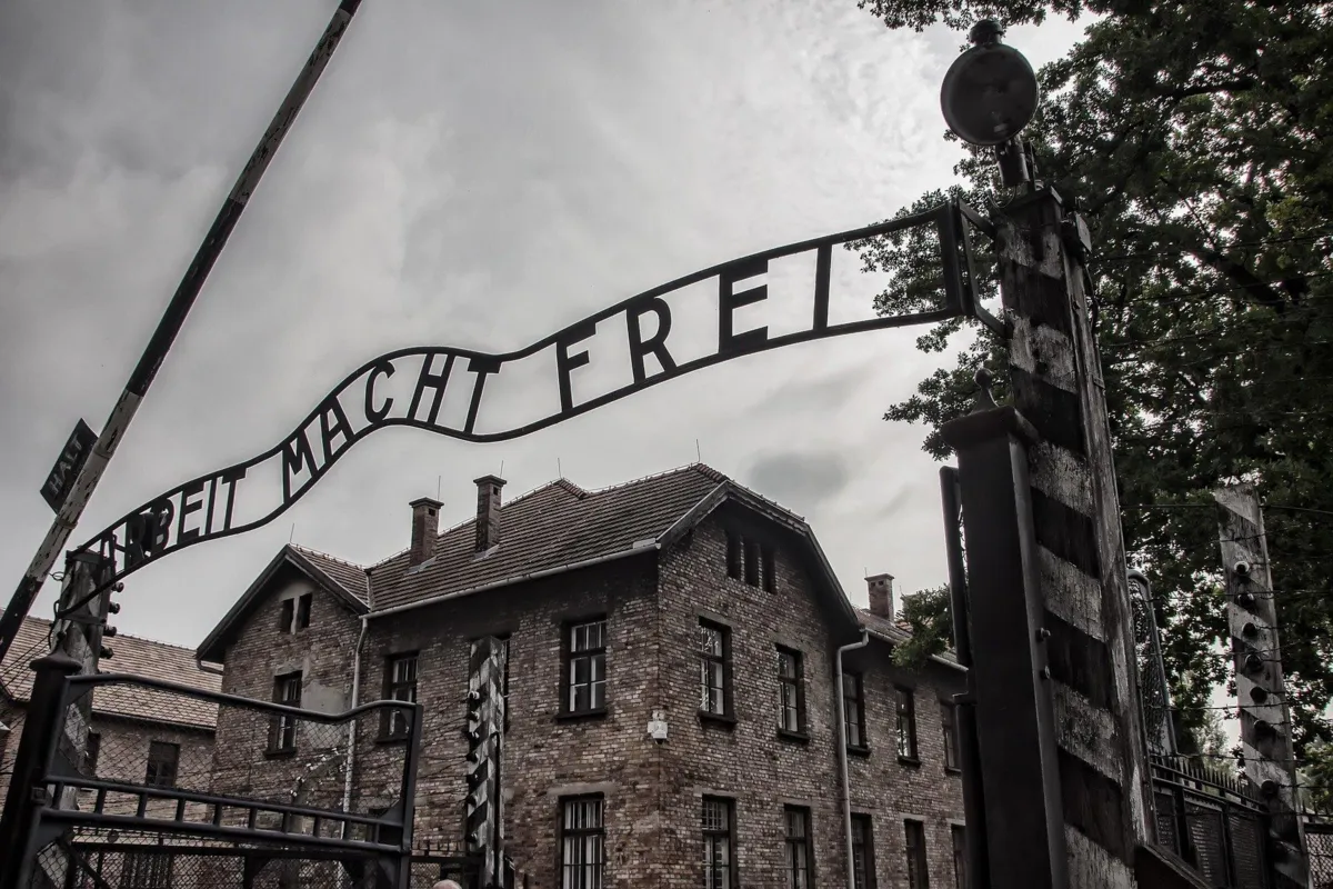 80 lat temu w brawurowy sposób uciekło z Auschwitz czterech więźniów