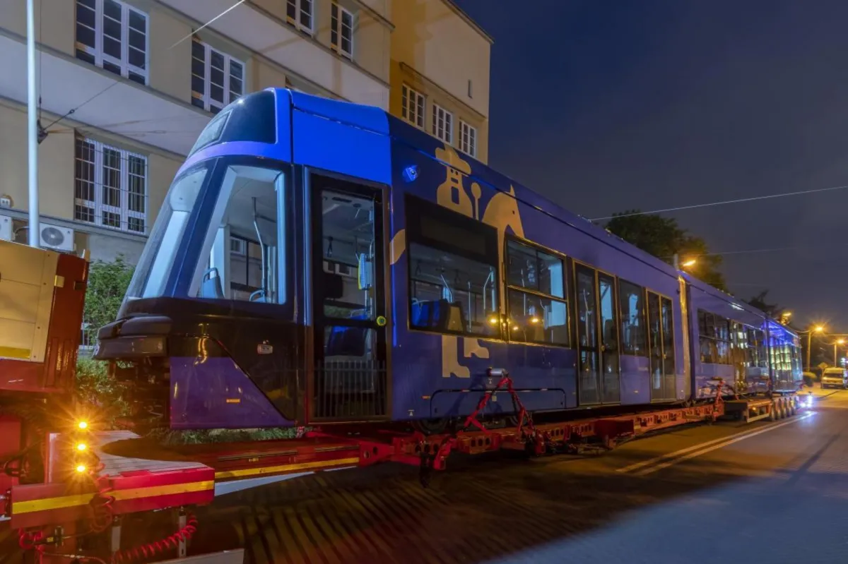 Krakowskie MPK odebrało pierwszy z 60 nowych tramwajów Lajkonik II