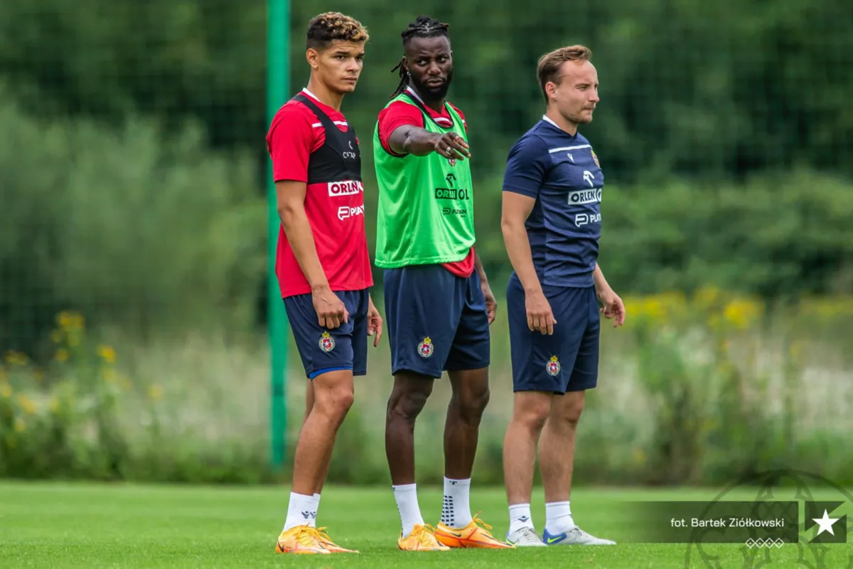 I liga: Wisła Kraków zagra dzisiaj z Chrobrym w Głogowie. Transmisja.