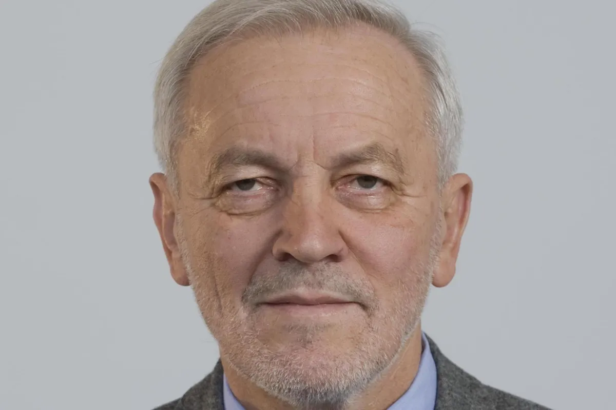 Senat uczcił minutą ciszy pamięć zmarłego działacza "Solidarności" Mieczysława Gila 