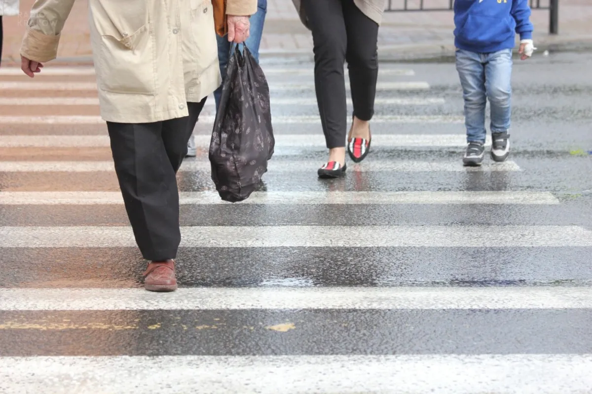 Przerażające statystyki: od początku miesiąca na małopolskich drogach życie straciło  6 pieszych