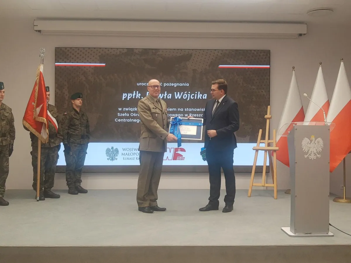 Kraków: pożegnano pułkownika Pawła Wójcika - zostanie szefem Ośrodka Zamiejscowego Centralnego Wojskowego Centrum Rekrutacji w Rzeszowieie