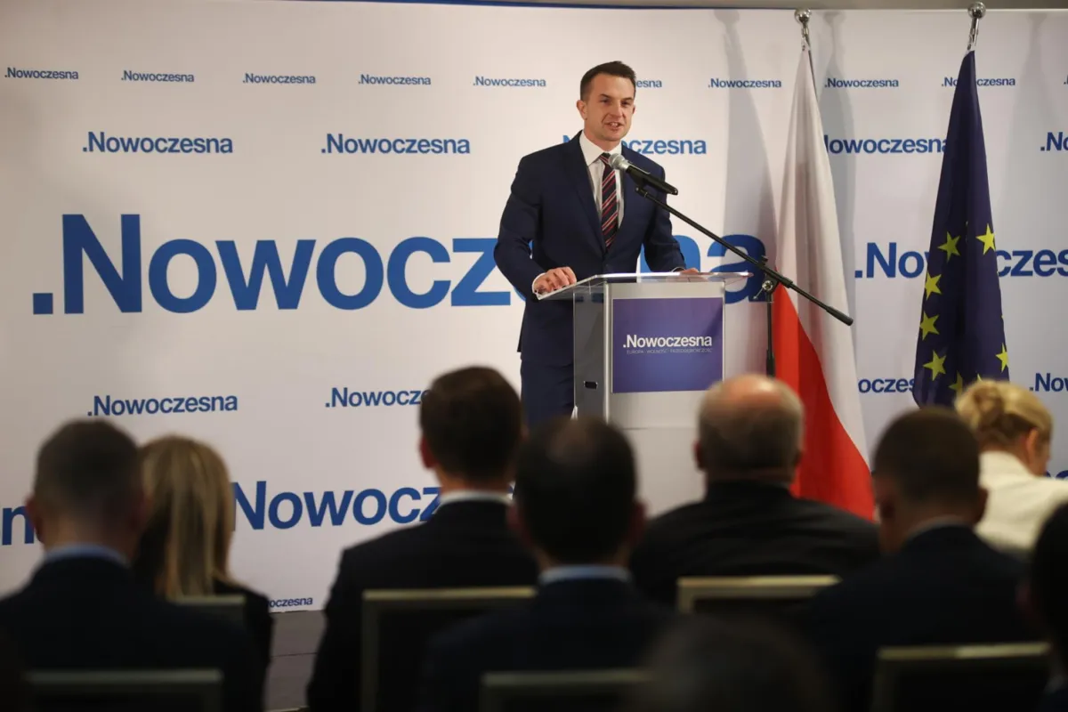 Szłapka: Nowoczesna włączy się w zbieranie podpisów pod projektem dotyczącym in vitro