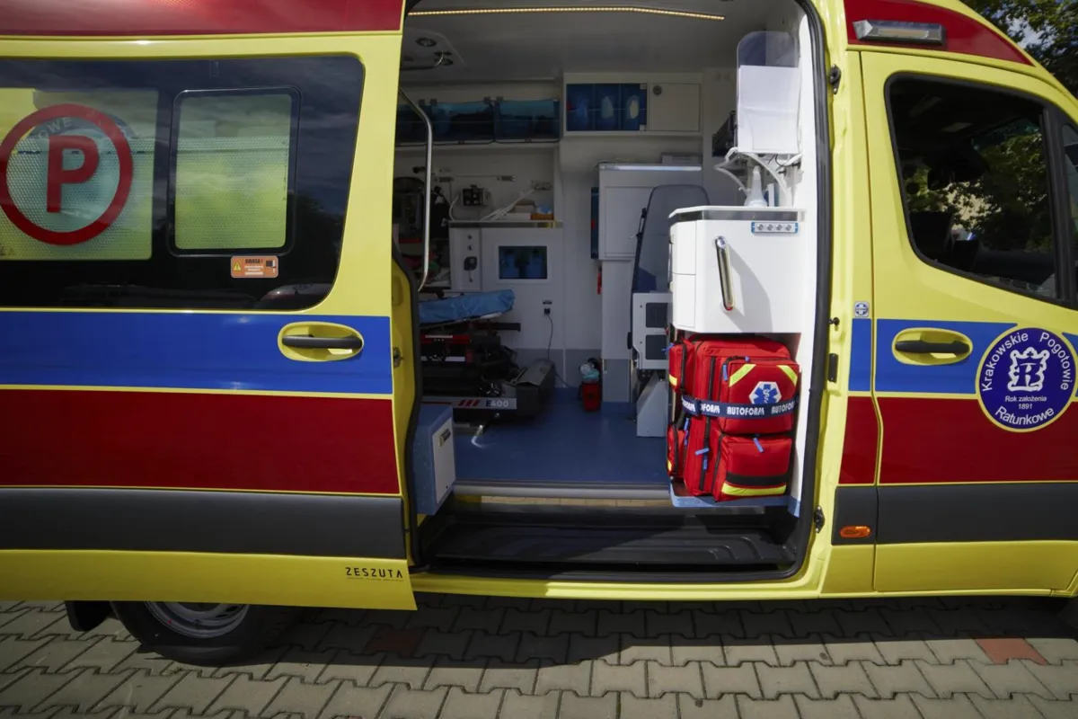 Z zalewu Zakrzówek wyłowiono kobietę, w ciężkim stanie trafiła do szpitala