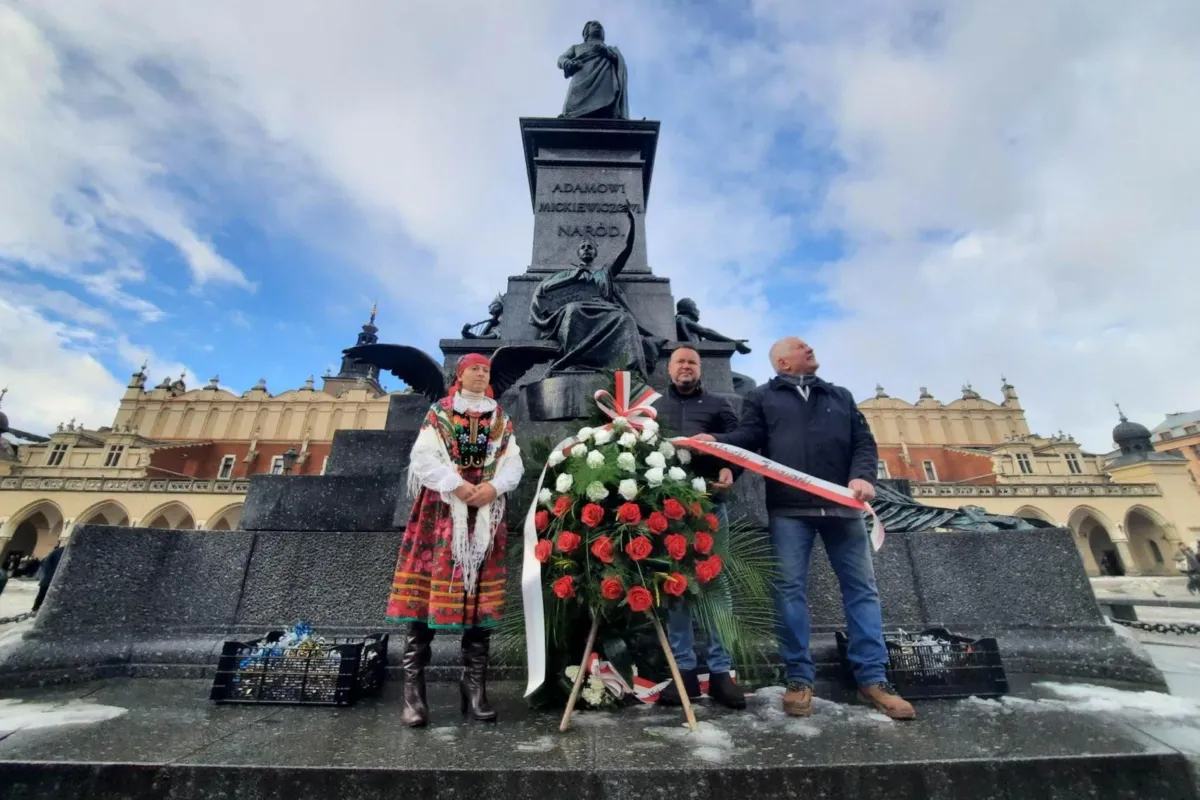 Krakowskie kwiaciarki - jak co roku - złożyły imieninowe życzenia Adasiowi