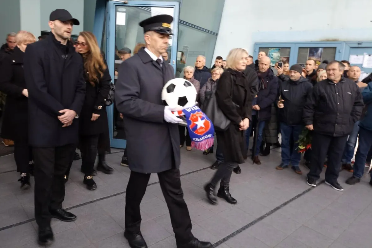 Tłumy ludzi żegnały Andrzeja Iwana, legendę Wisły Kraków