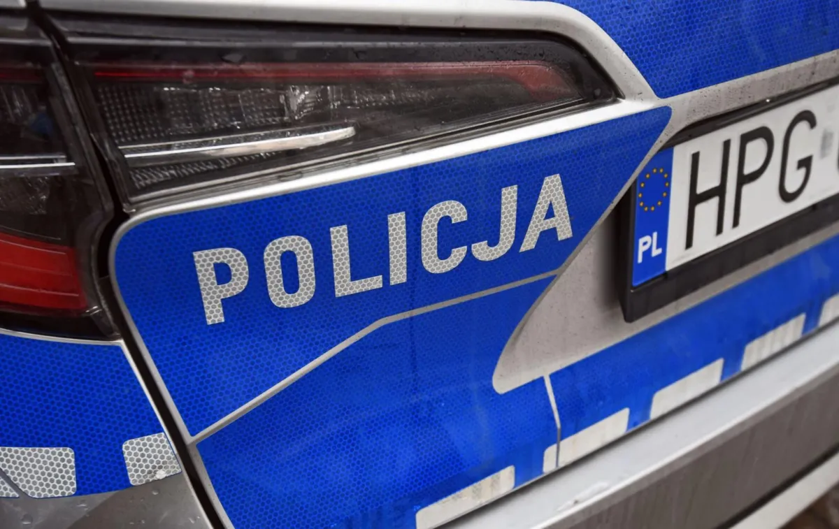 Na 10 lat może trafić za kratki mężczyzna, który groził nożem kobietom i zaatakował policjantów