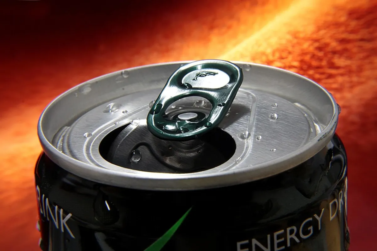 Napoje energetyczne tylko dla dorosłych? "Zagrażają nie tylko zdrowiu, ale też życiu". ANKIETA